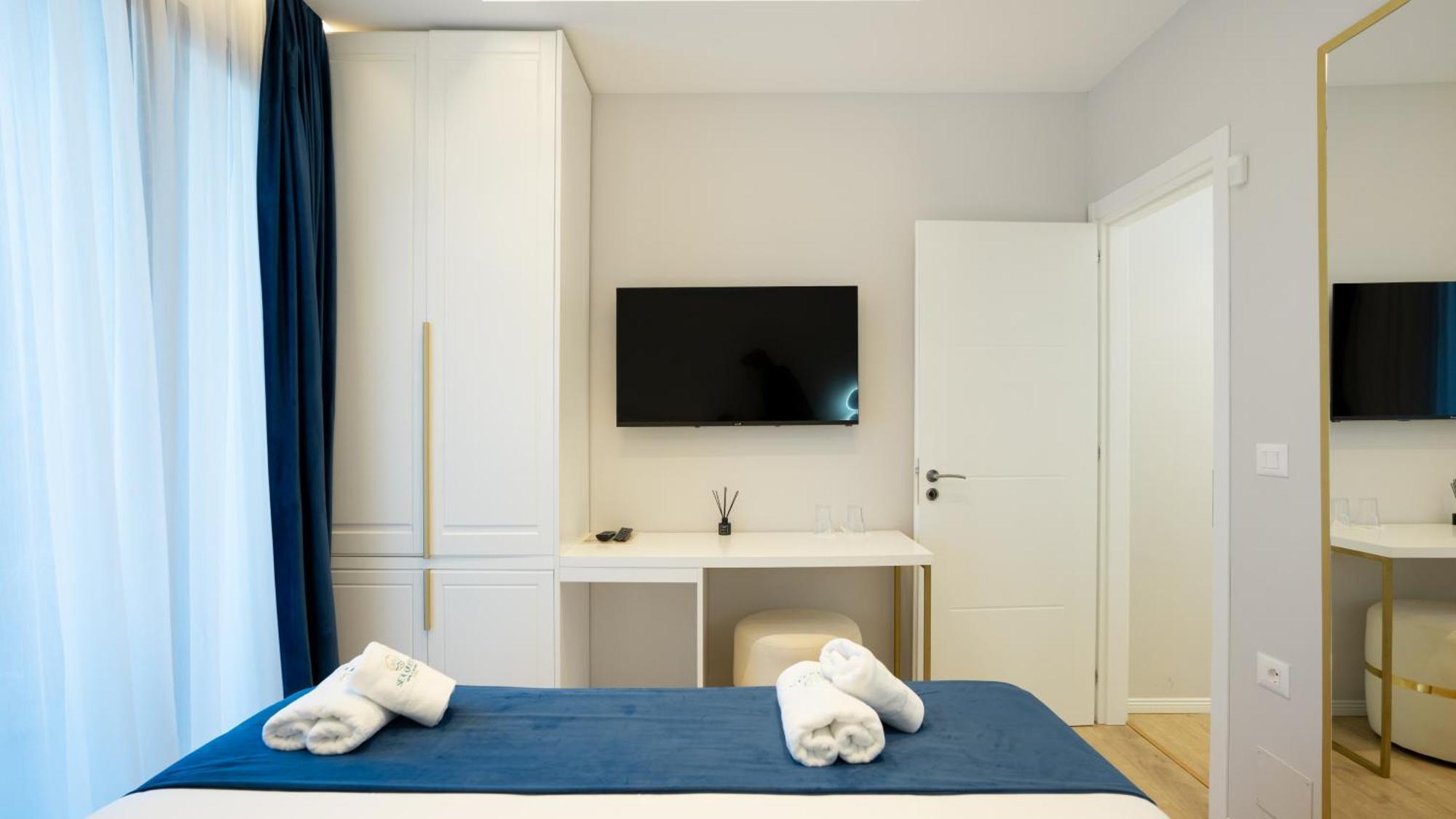 Sea Queen Luxury Hotel Radhimë Exterior foto