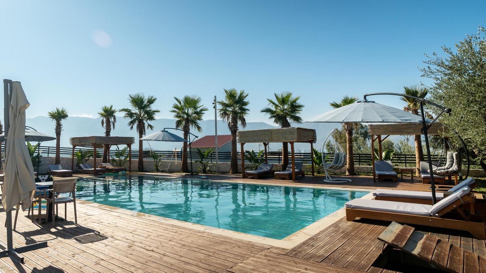 Sea Queen Luxury Hotel Radhimë Exterior foto